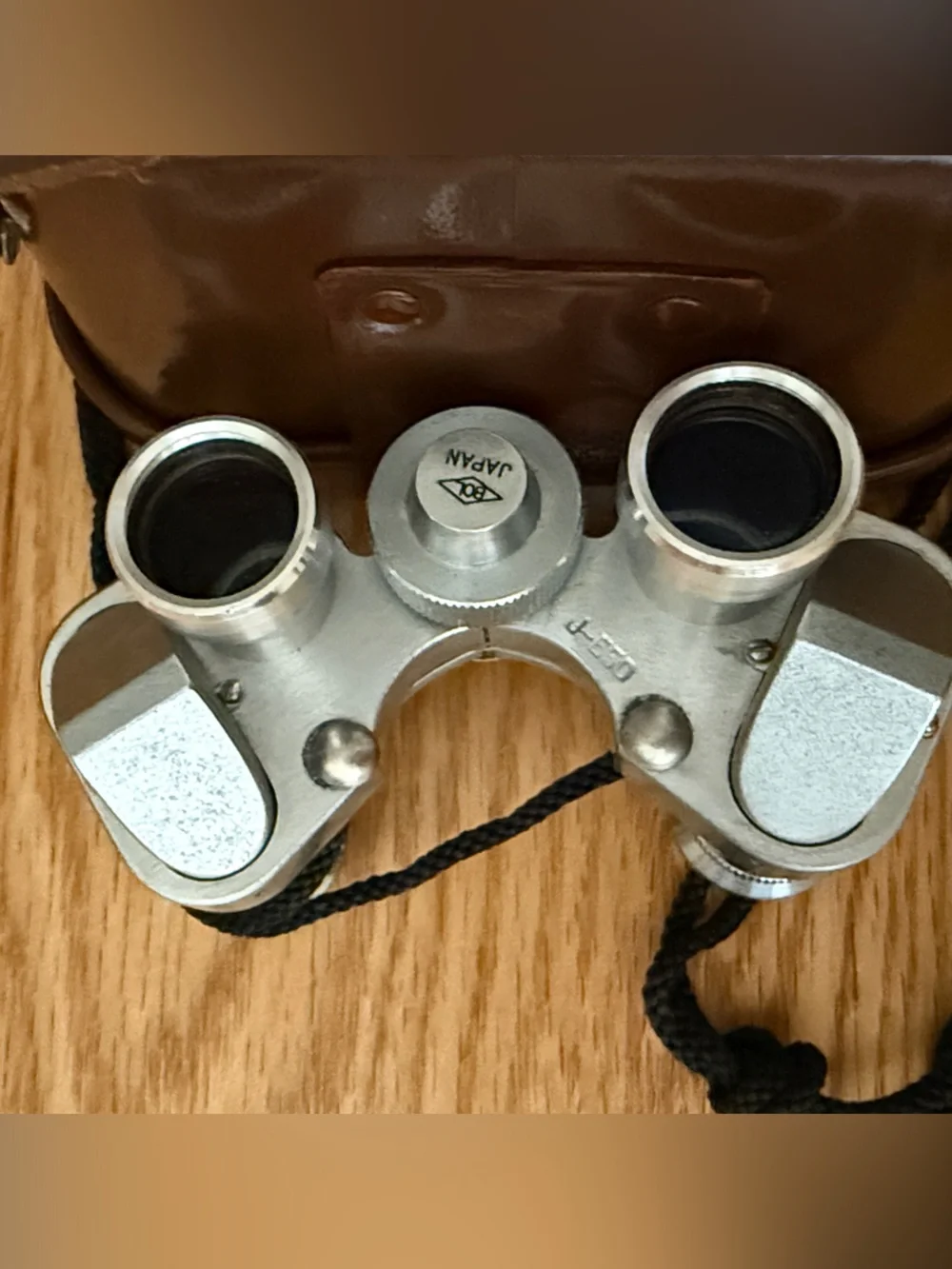 BUSHNELL 6x15 Compact Silver Binoculars with Brown Leather Case